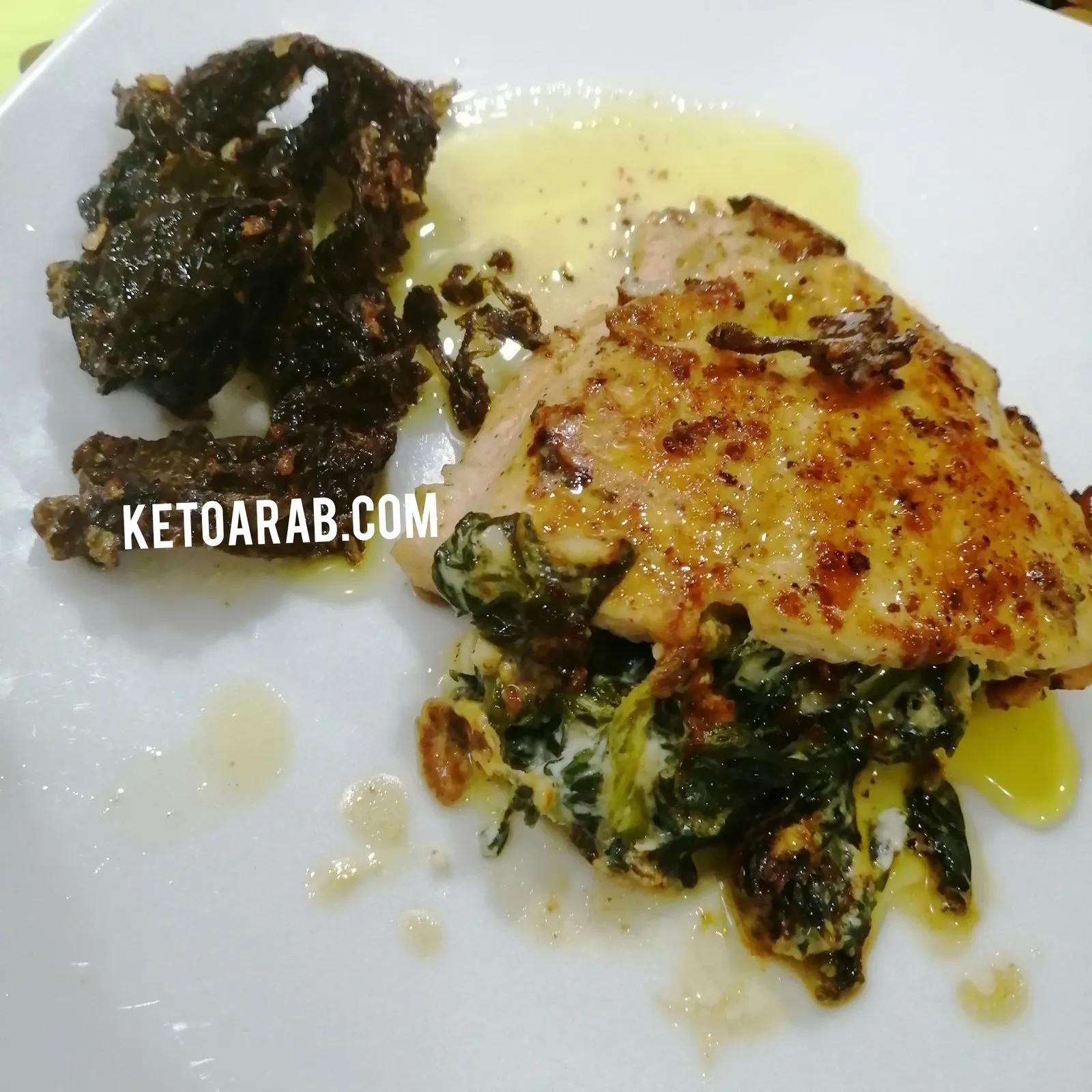 بيض مع السبانخ والفطر