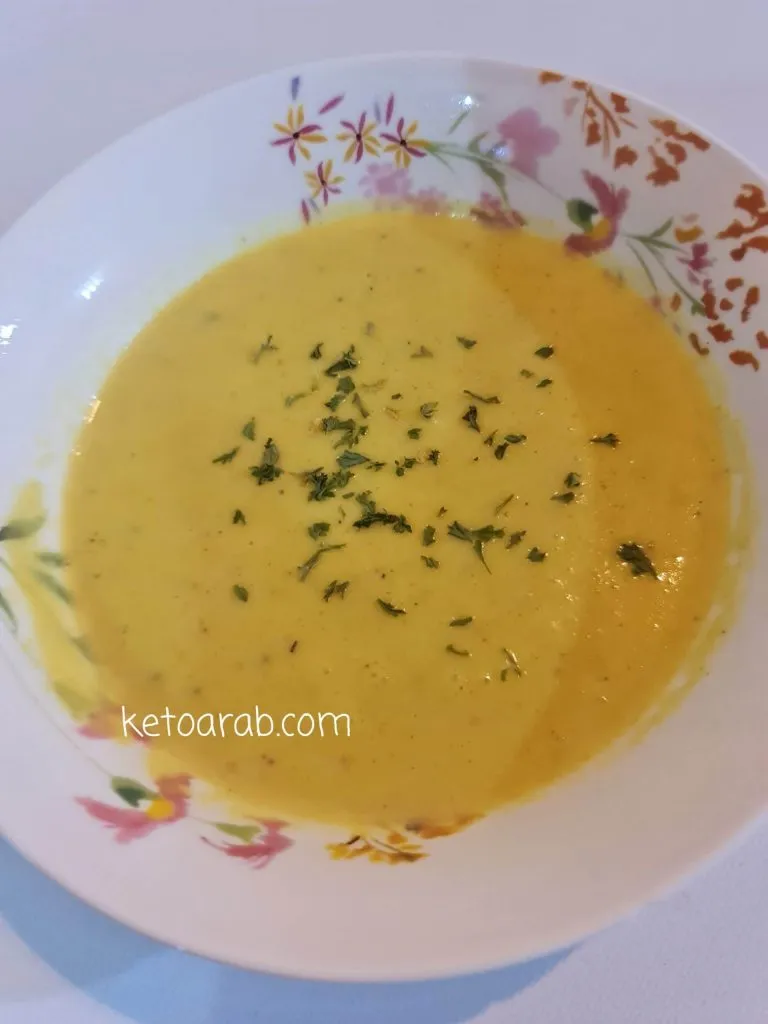 شوربة كيتونية صفراء